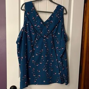 Matches the teal blazer also in my closet! Worn a time or 2 perfect condition